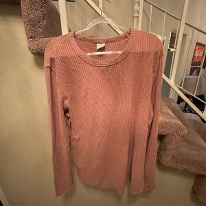 URBAN OUTFITTERS - Salmon Colored Sweater